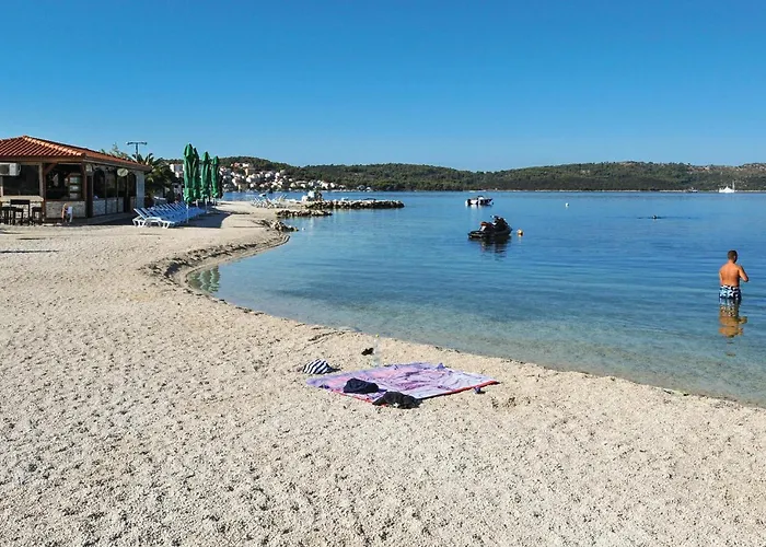 Appartement Amazing In Okrug Gornji Trogir