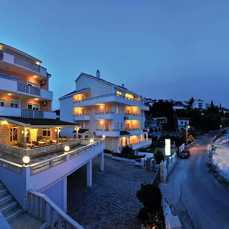 Amazing In Okrug Gornji