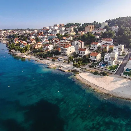 Amazing In Okrug Gornji