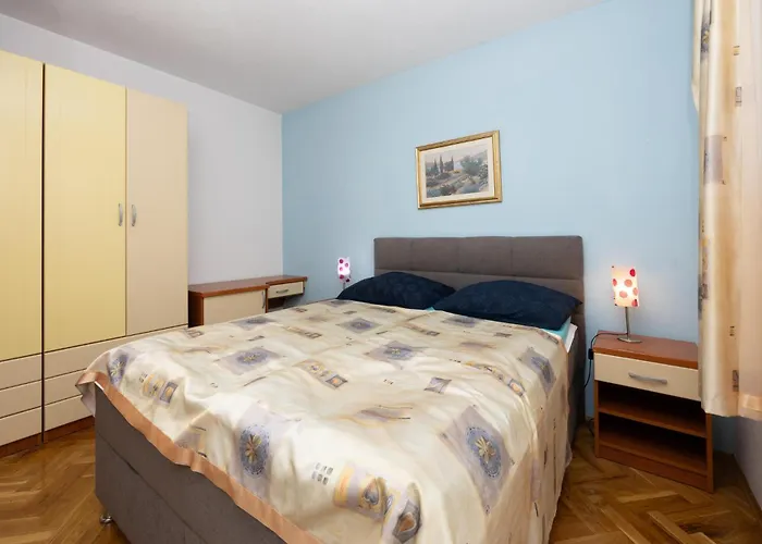 Amazing In Okrug Gornji Trogir